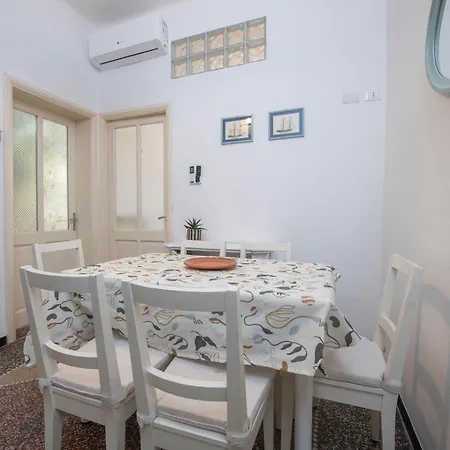 Appartamento 244 - Casa Ludo, Centro Storico,140m Dalla Baia Del Silenzio Patrimonio Unesco E Mare *